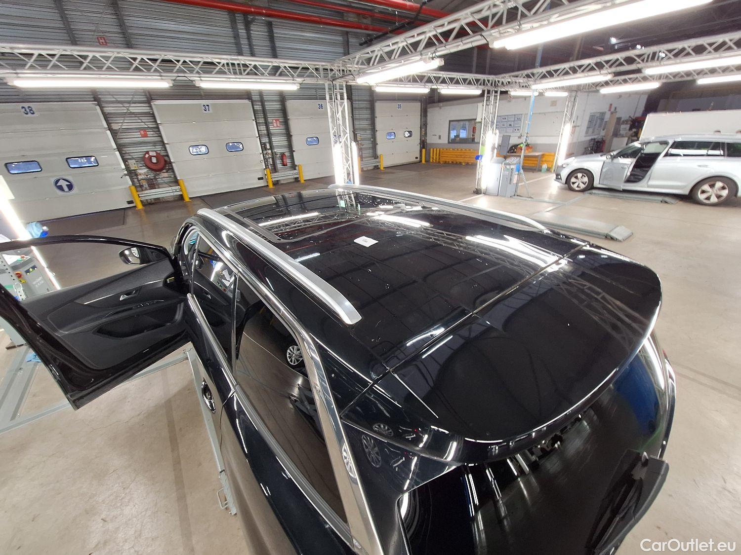  Peugeot  5008 Peugeot,  '16, Peugeot  1.5 BlueHDi 96kW S&S EAT8 Allure 5d 7pl #46