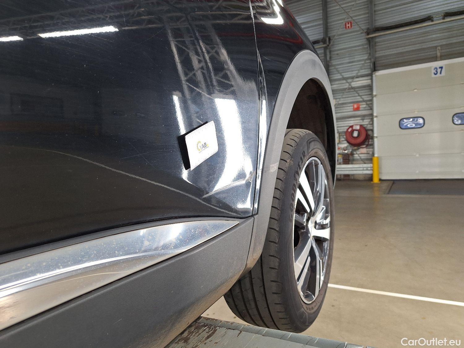  Peugeot  5008 Peugeot,  '16, Peugeot  1.5 BlueHDi 96kW S&S EAT8 Allure 5d 7pl #19