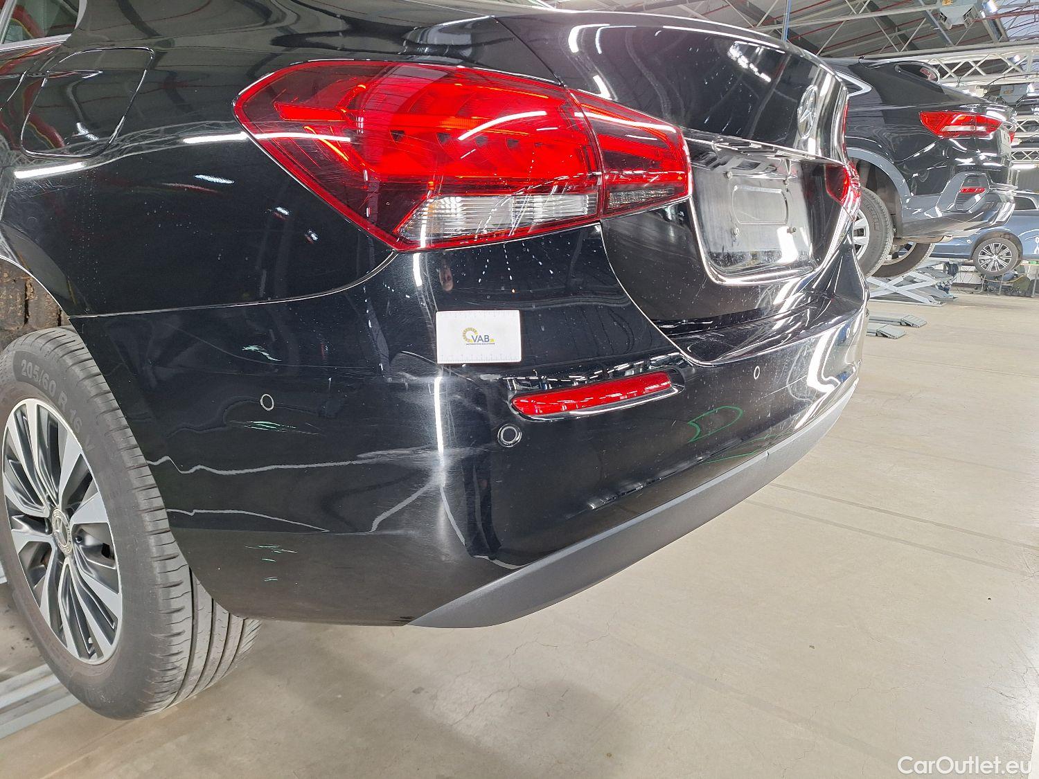  Mercedes  A-Klasse Mercedes, A-Class Berline '18, Mercedes-Benz  Limousine A 180 d DCT Busin #26