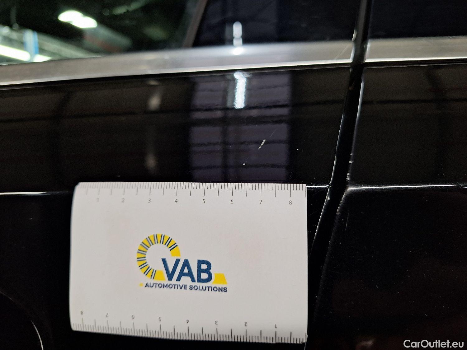  Mercedes  A-Klasse Mercedes, A-Class Berline '18, Mercedes-Benz  Limousine A 180 d DCT Busin #38