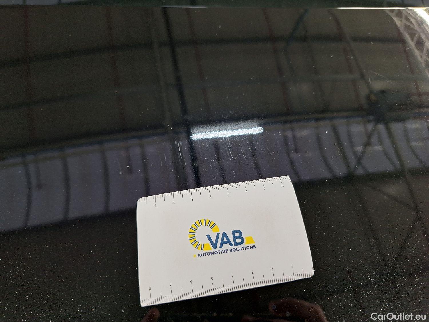  Mercedes  A-Klasse Mercedes, A-Class Berline '18, Mercedes-Benz  Limousine A 180 d DCT Busin #47