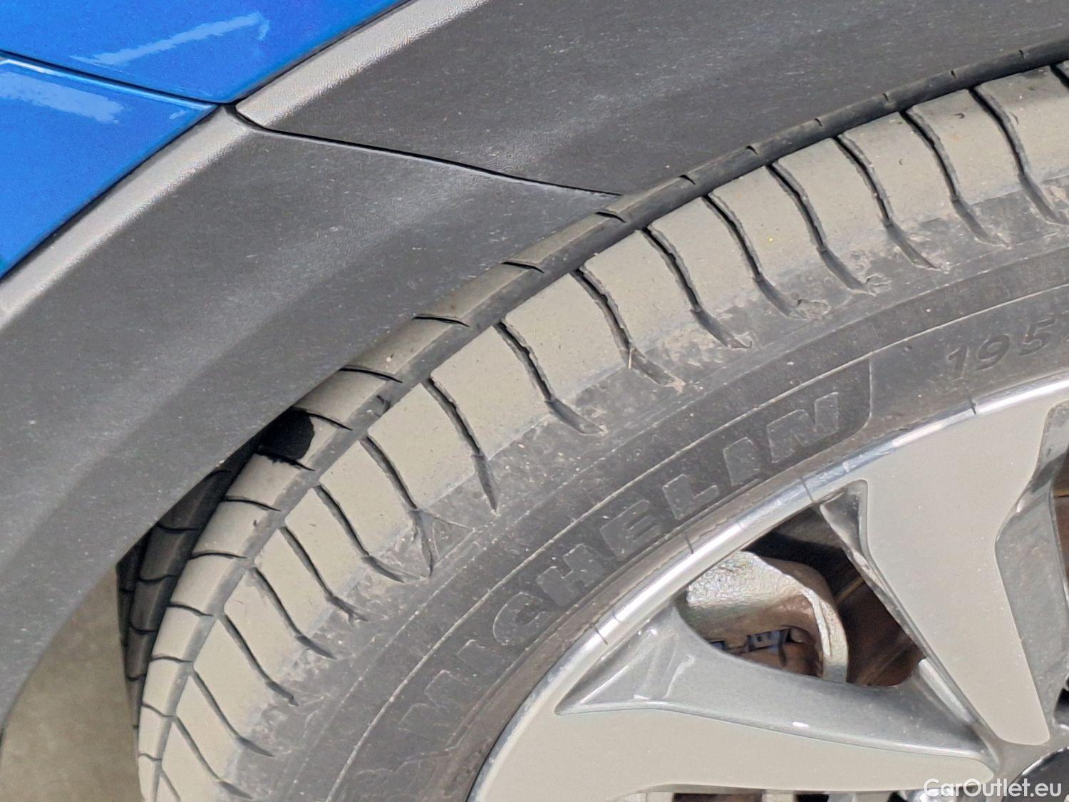  KIA  STONIC Kia,  FL'20, KIA  1.2 Urban Edition+ 5d #47