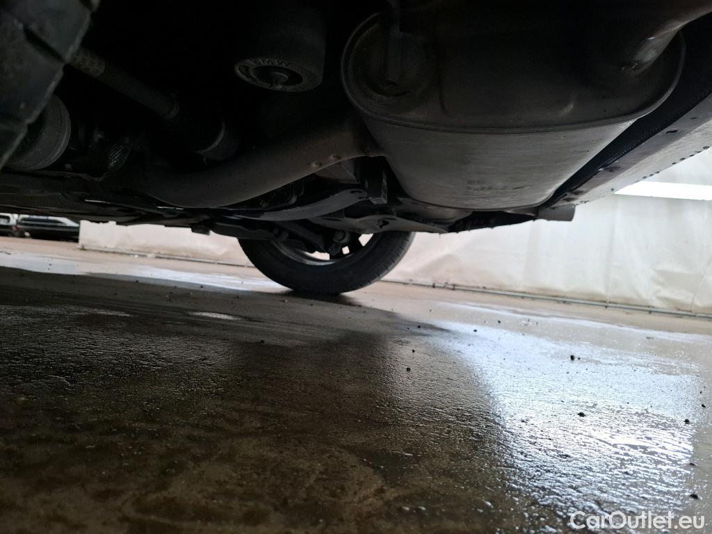  Bmw  Serie 1 Série 1 Berline 120 d xDrive Edition Sport 2.0 190CV BVA8 E6d #50