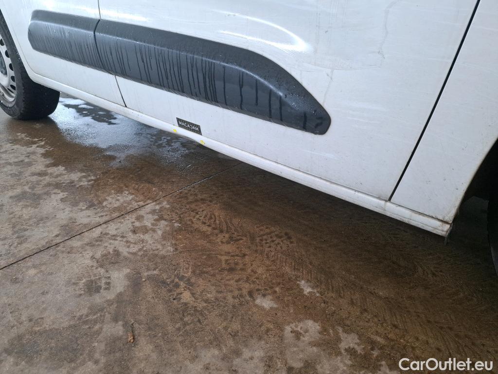  Citroen  Berlingo  Fourgon Worker M 1000 1.2 PureTech 130CV BVA8 E6d #19