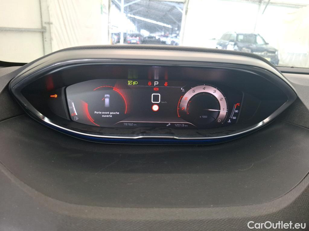  Peugeot  5008 PEUGEOT  / 2020 / 5P / SUV PureTech 130 S&S EAT8 GT Pack #8