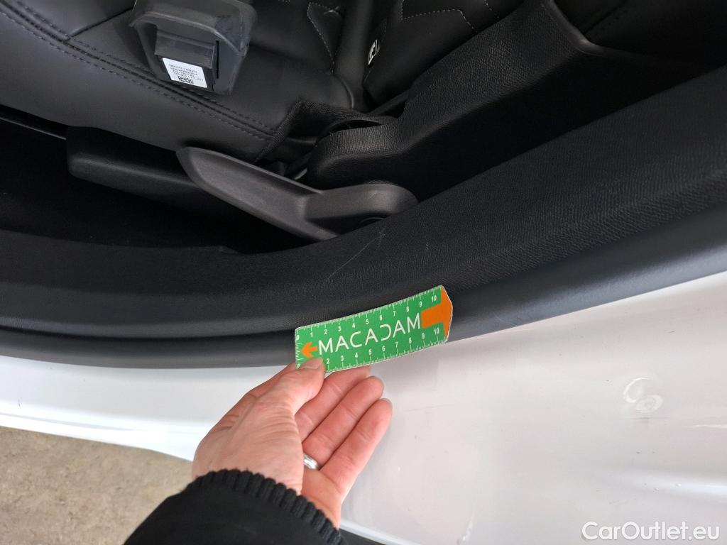  Peugeot  5008 PEUGEOT  / 2020 / 5P / SUV PureTech 130 S&S EAT8 GT Pack #1