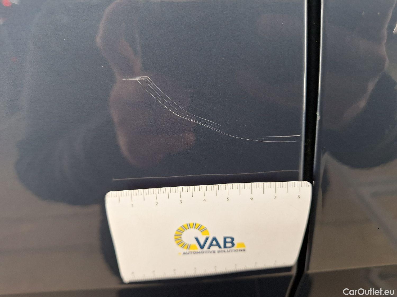  Volvo  XC 40 Volvo, XC40 '17 PHEV, Volvo XC40 T4 Recharge Geartronic R-Design 5d #14