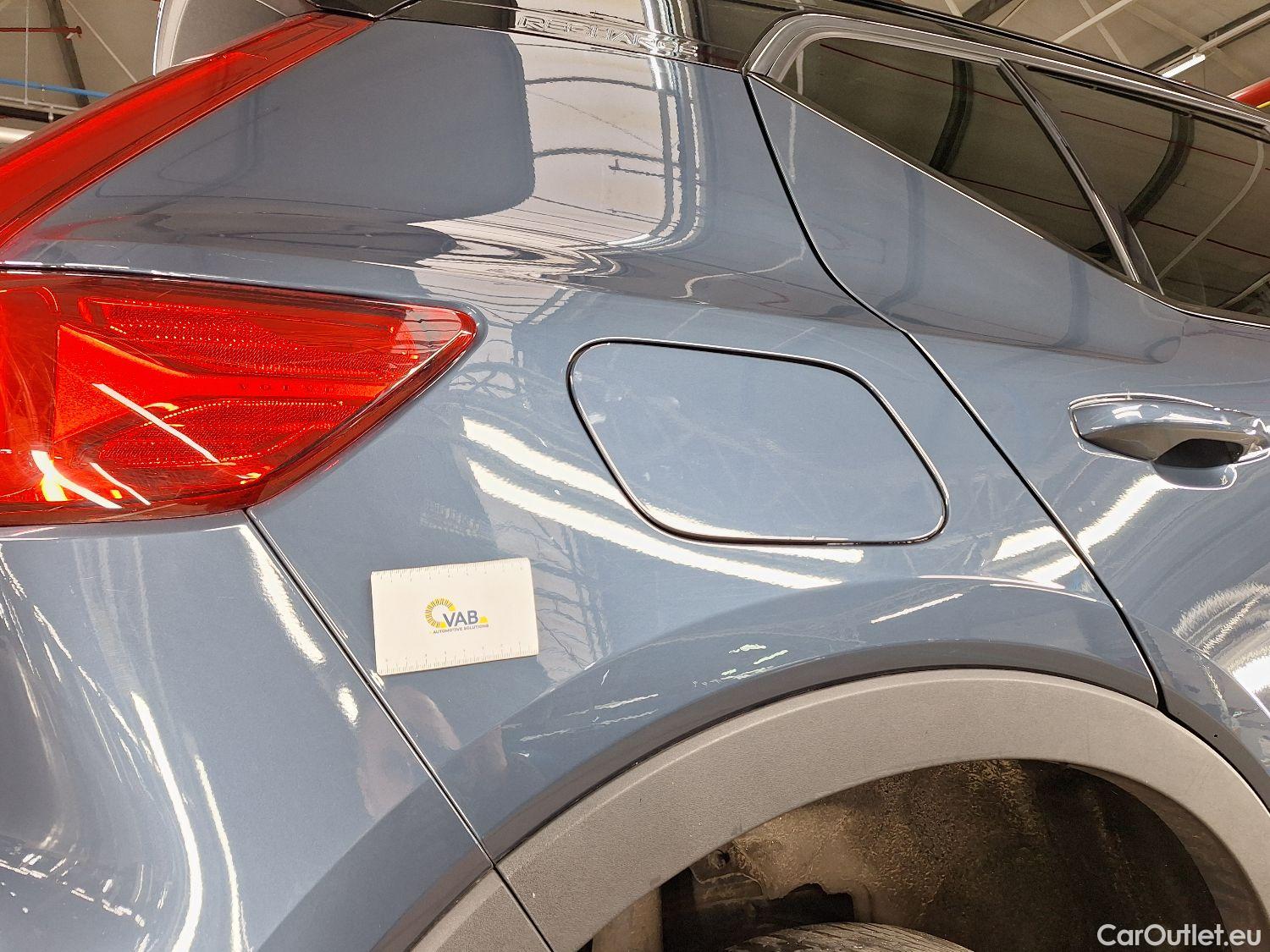  Volvo  XC 40 Volvo, XC40 '17 PHEV, Volvo XC40 T4 Recharge Geartronic R-Design 5d #17