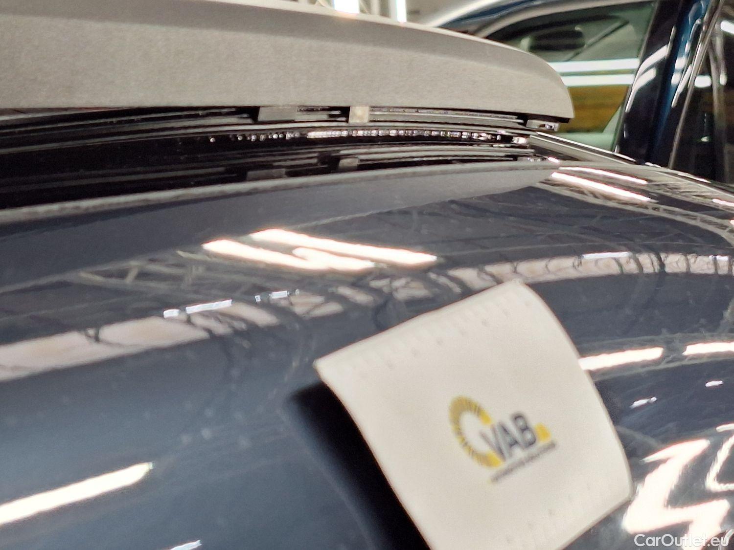  Volvo  XC 40 Volvo, XC40 '17 PHEV, Volvo XC40 T4 Recharge Geartronic R-Design 5d #21