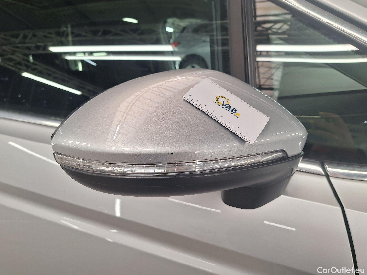  Volkswagen  Touran VW,  '15, Volkswagen  1.5 TSi Highline DSG 5d 7pl #6