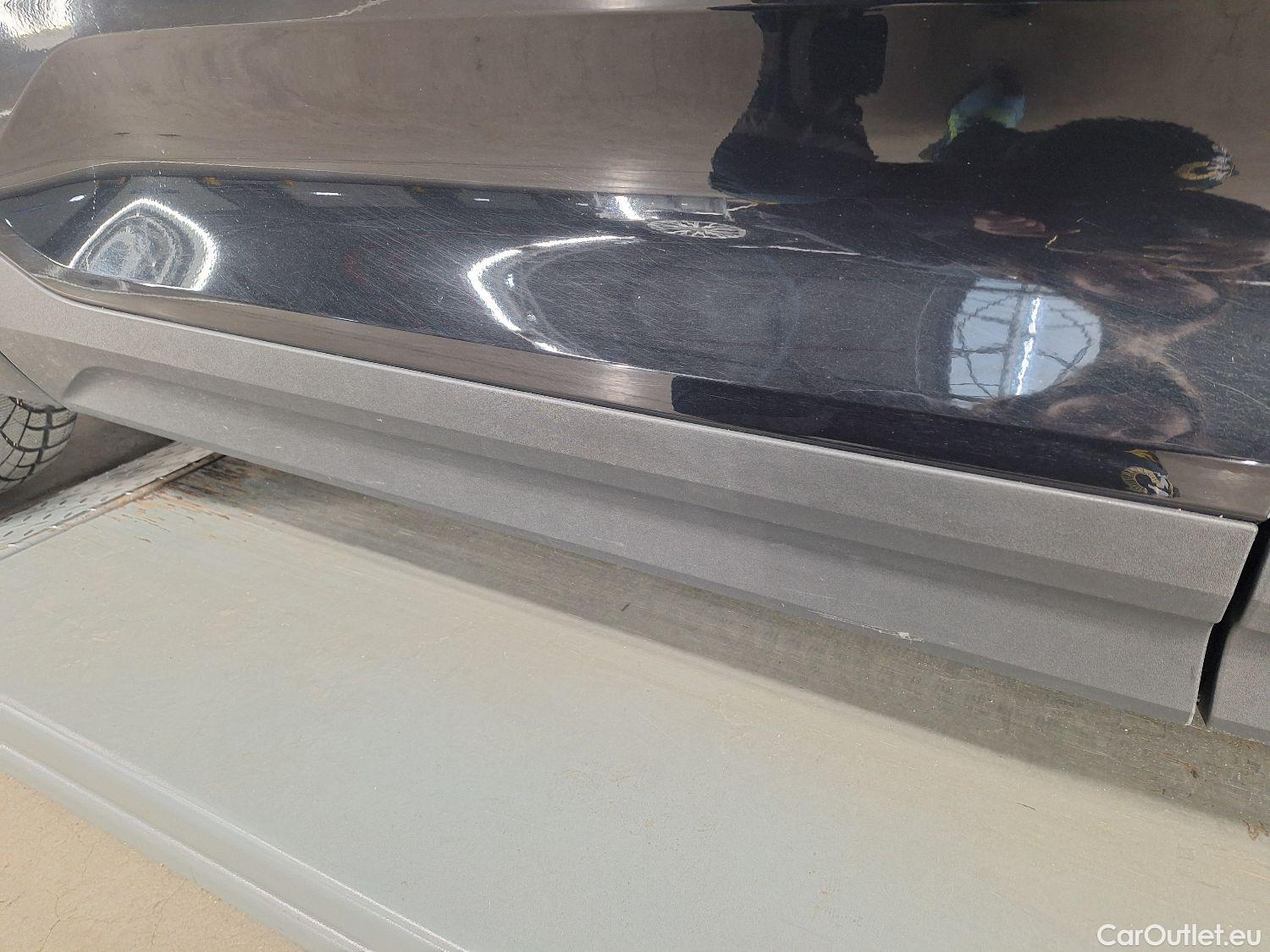  Volvo  XC 40 Volvo, XC40 '17 PHEV, Volvo XC40 T4 Recharge Geartronic R-Design 5d #42