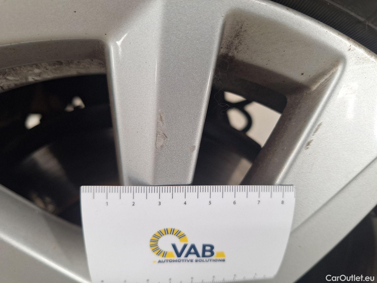  Volkswagen  Touran VW,  '15, Volkswagen  1.5 TSi Highline DSG 5d 7pl #18