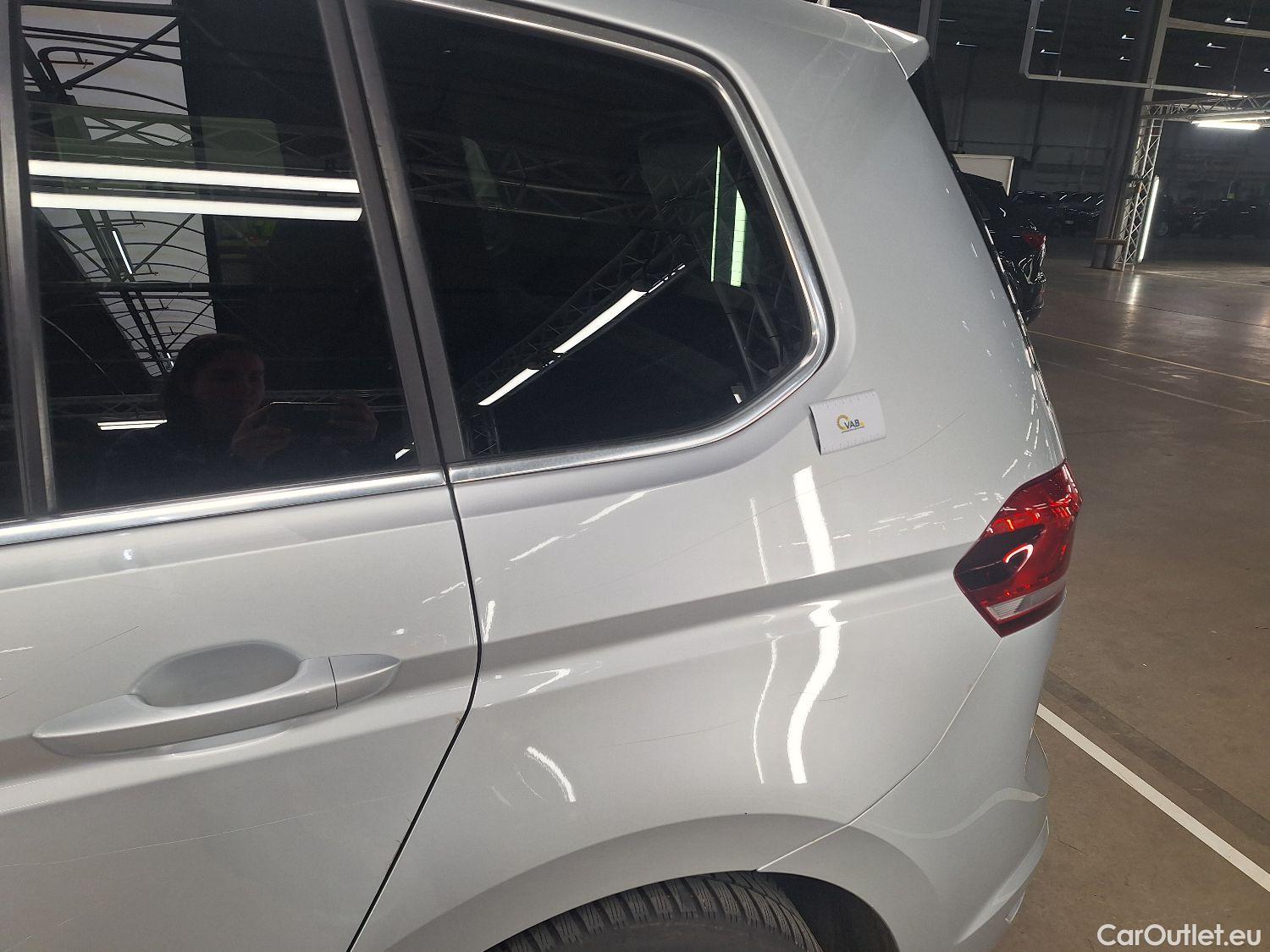  Volkswagen  Touran VW,  '15, Volkswagen  1.5 TSi Highline DSG 5d 7pl #55