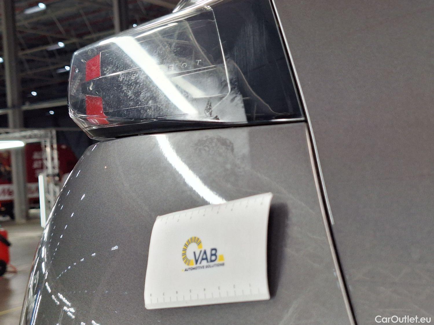  Peugeot  2008 Peugeot,  '19, Peugeot  1.5 BlueHDi 81kW S&S Allure 5d #15