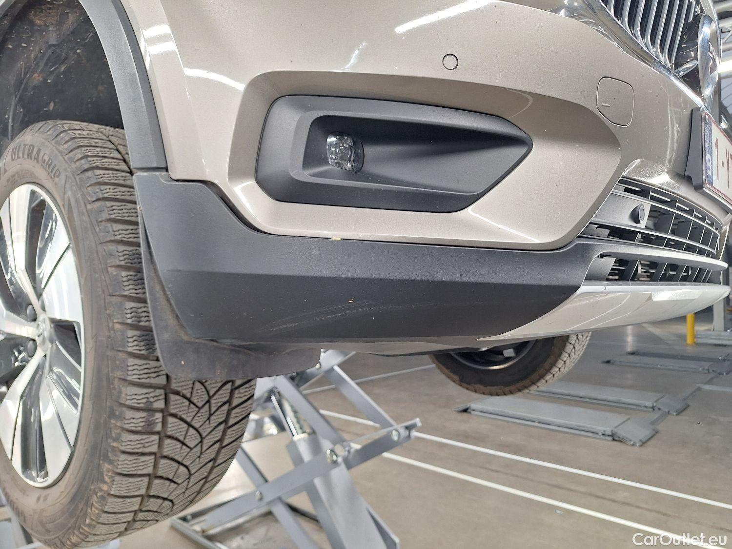  Volvo  XC 40 Volvo, XC40 '17, Volvo XC40 T5 Recharge Geartronic Inscription Expr #17