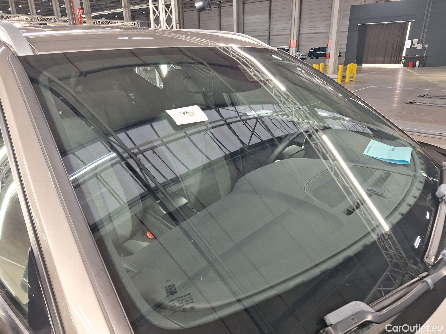  Volvo  XC 40 Volvo, XC40 '17, Volvo XC40 T5 Recharge Geartronic Inscription Expr #44