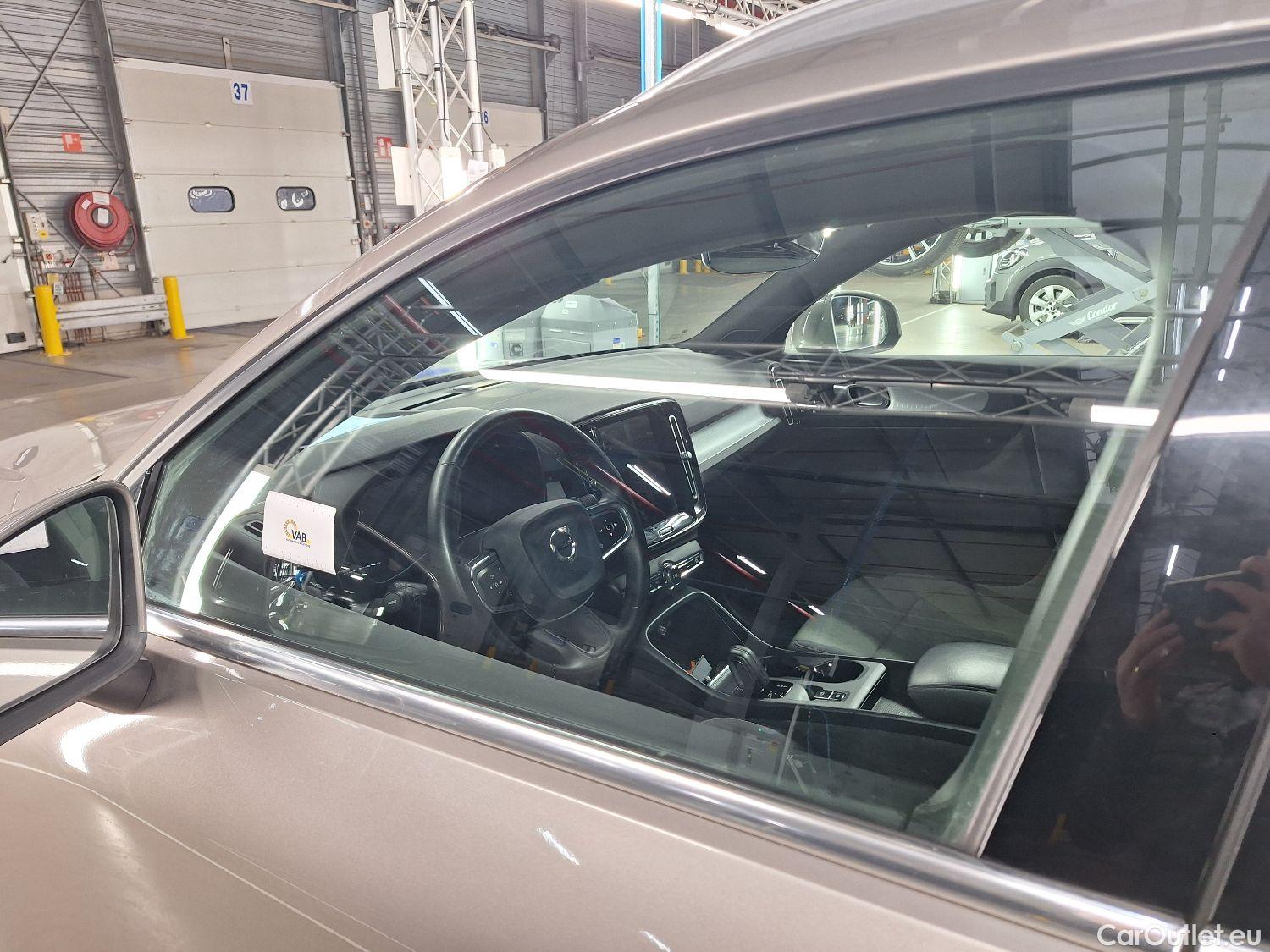  Volvo  XC 40 Volvo, XC40 '17, Volvo XC40 T5 Recharge Geartronic Inscription Expr #56