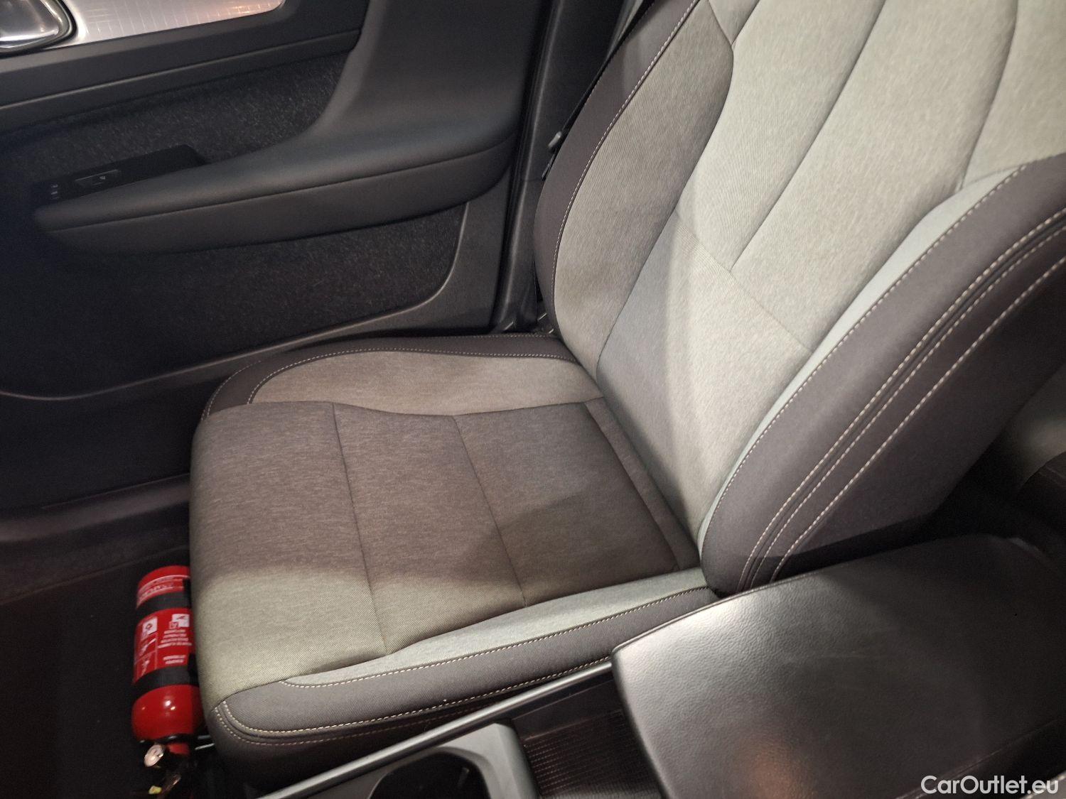  Volvo  XC 40 Volvo, XC40 '17, Volvo XC40 T5 Recharge Geartronic Inscription Expr #51