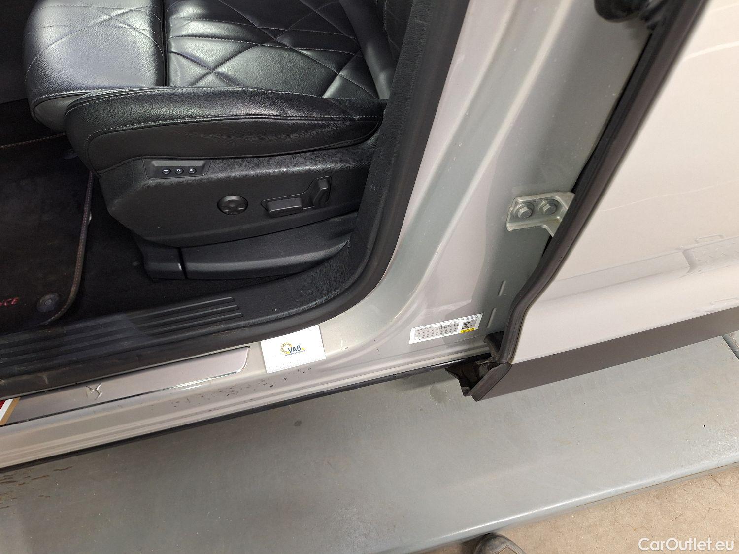  DS  DS7 DS,  CB '17, DS 7 Crossback E-Tense 4x4 PERFORMANCE Line 5d #57