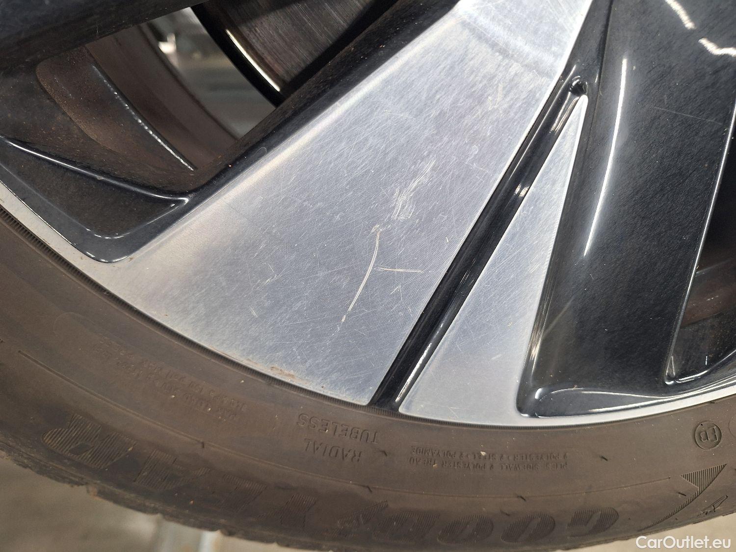  Volvo  XC 40 Volvo, XC40 '17, Volvo XC40 T5 Recharge Geartronic Inscription Expr #2