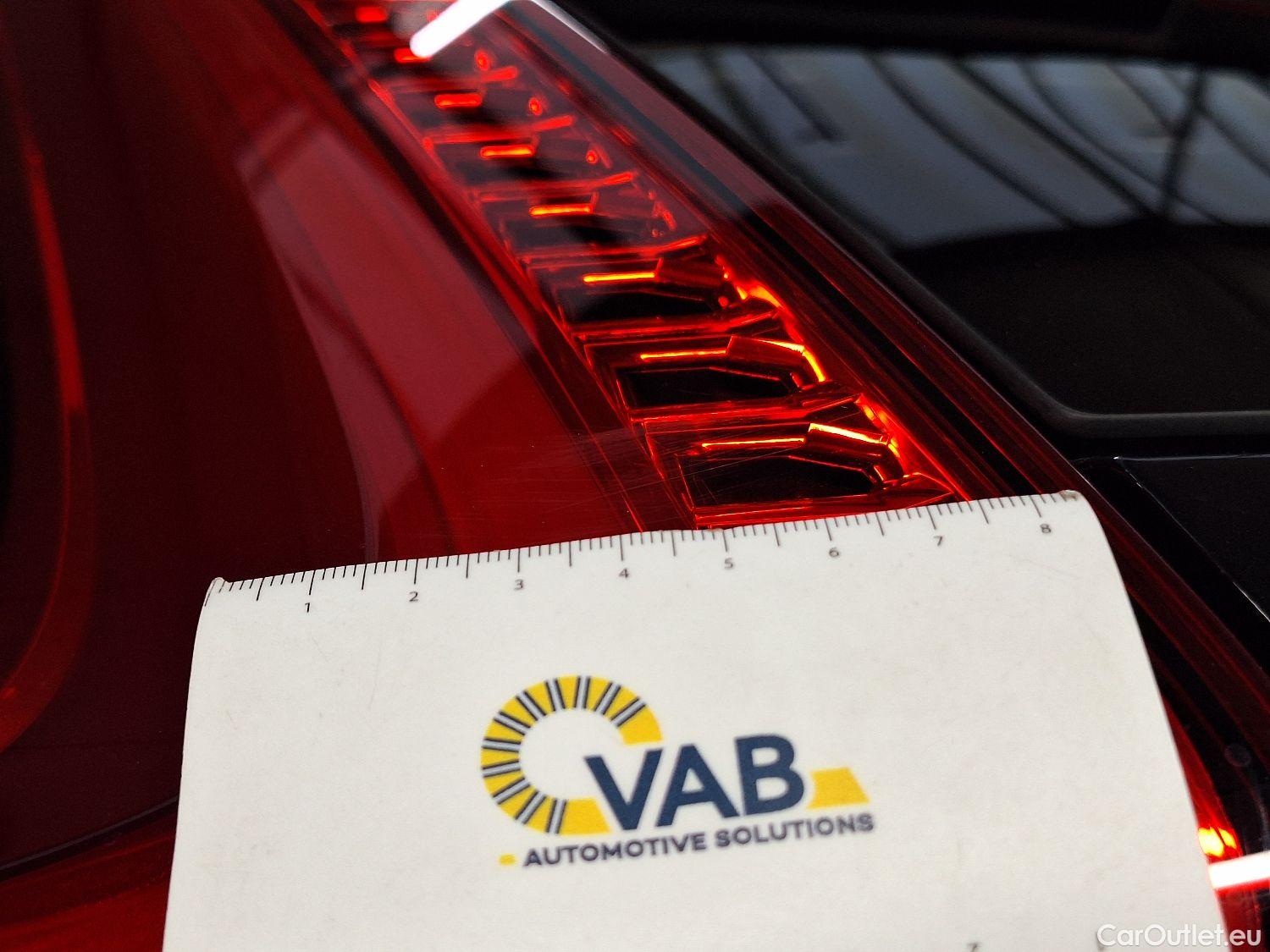  Volvo  XC 40 Volvo, XC40 '17 PHEV, Volvo XC40 T4 Recharge Geartronic R-Design 5d #20