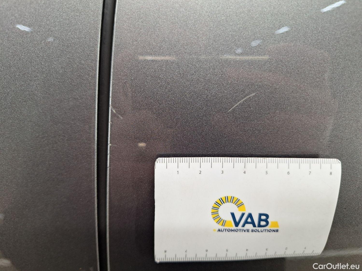  Mercedes  GLB Mercedes,  '19, Mercedes-Benz   180 d Business Solution 5d #42