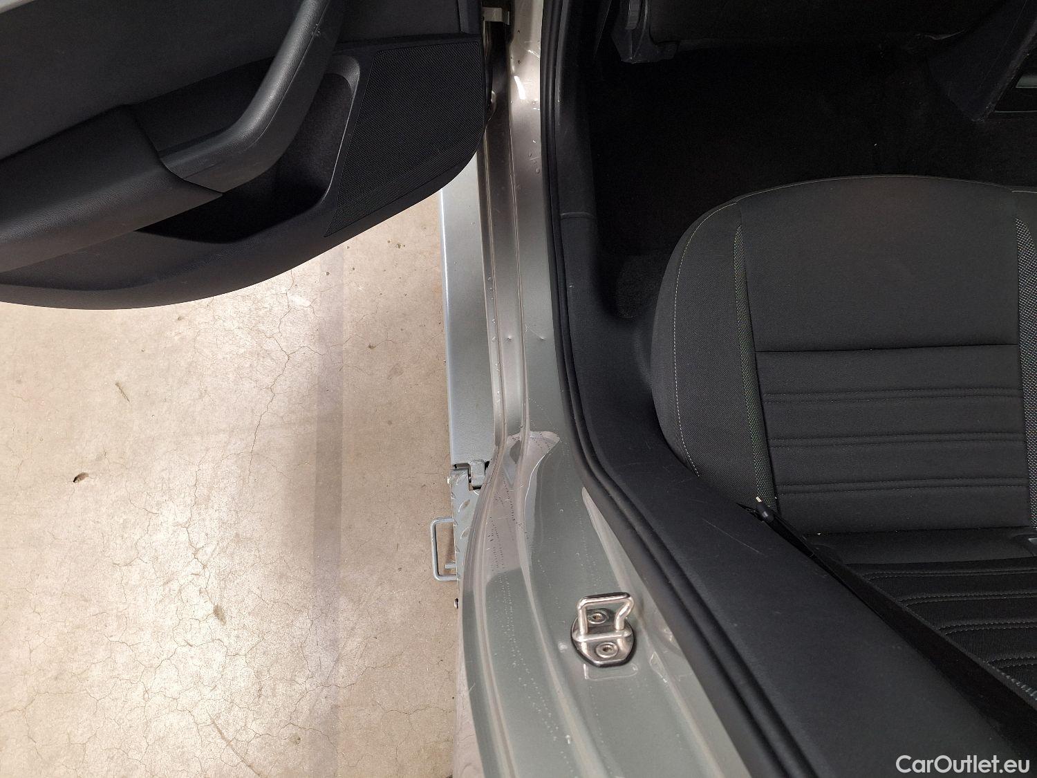  Skoda  Octavia Skoda,  Combi FL'16, Skoda  Combi 1.6 CRTDI GreenTec 85kW Ambiti #50