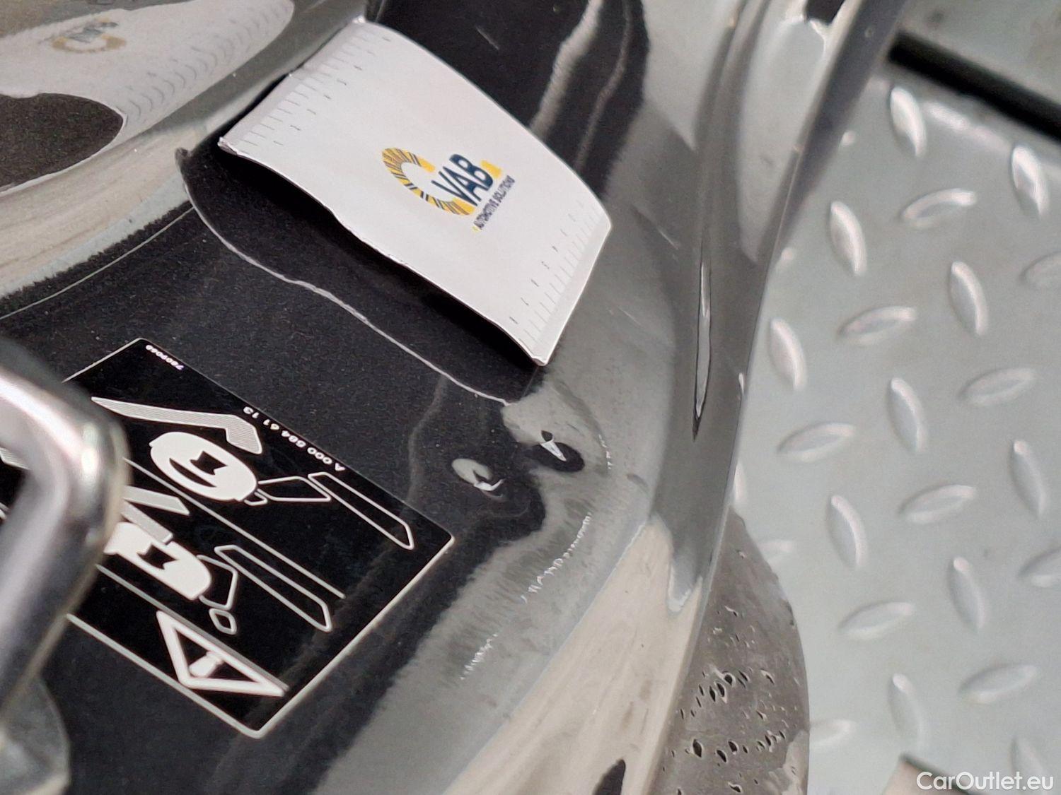  Mercedes  GLB Mercedes,  '19, Mercedes-Benz   180 d Business Solution 5d #55