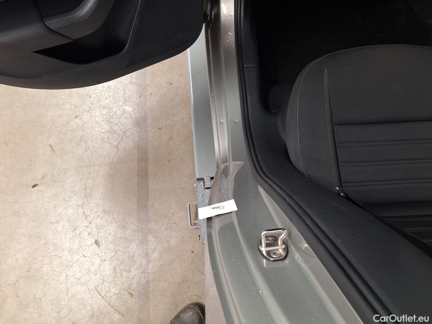  Skoda  Octavia Skoda,  Combi FL'16, Skoda  Combi 1.6 CRTDI GreenTec 85kW Ambiti #48