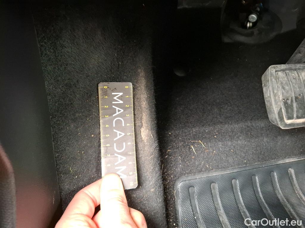  Peugeot  2008  Allure Pack 1.5 HDi 130CV BVA8 E6d #4