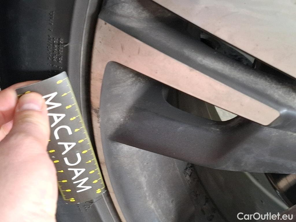  Peugeot  3008  Allure Business 1.5 HDi 130CV BVA8 E6d #32