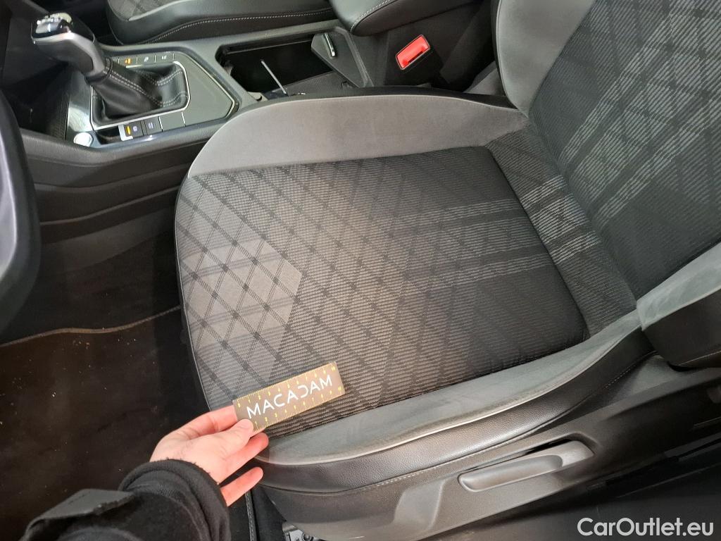  Volkswagen  Tiguan VOLKSWAGEN  / 2020 / 5P / SUV 1.4 eHybrid 245 DSG6 R-Line #2