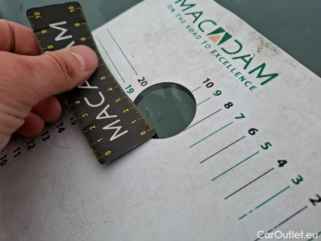  Peugeot  2008  Allure Pack 1.5 HDi 130CV BVA8 E6d #2