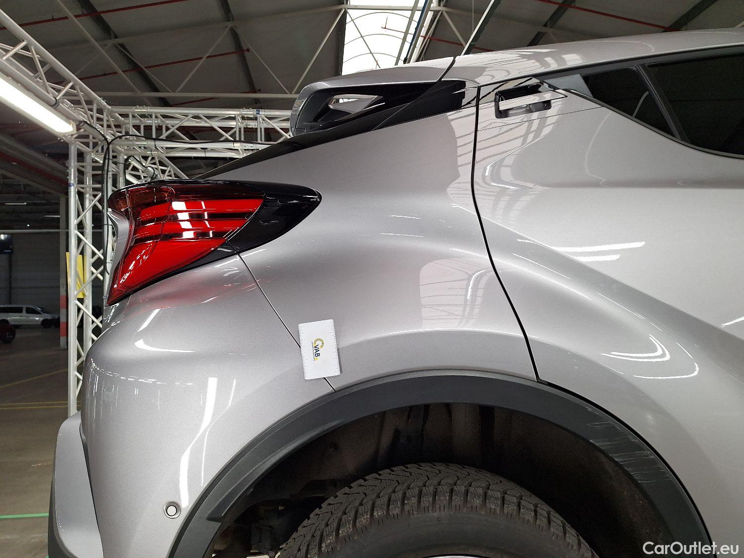  Toyota  C-HR Toyota,  '16, Toyota  1.8 VVT i-Hybrid C-Hic Mono-Tone E-CVT #15