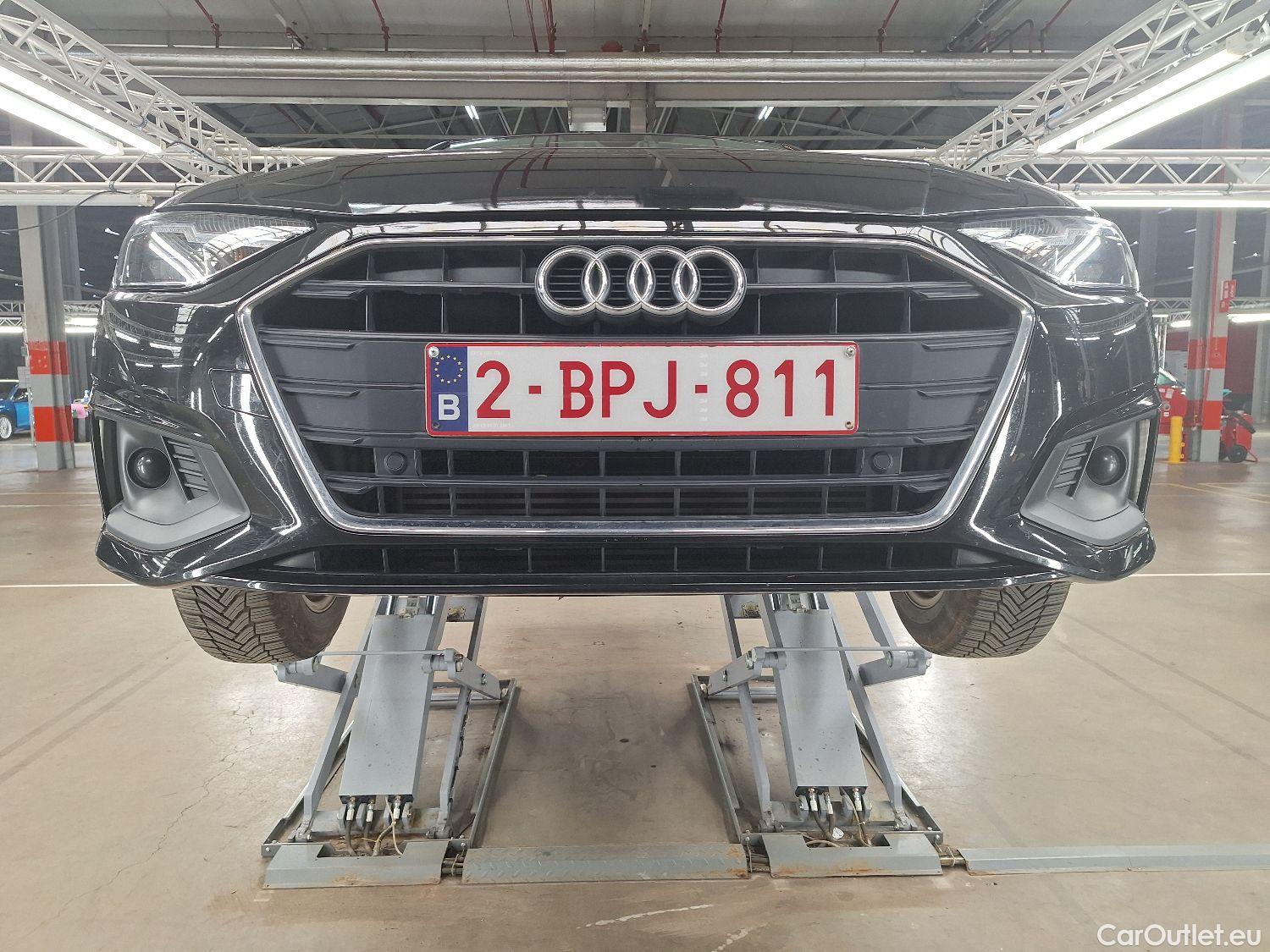  Audi  A4 Audi,  Berline FL'19, Audi  2.0 35 TFSi 110kW S tronic Attraction 4d #3