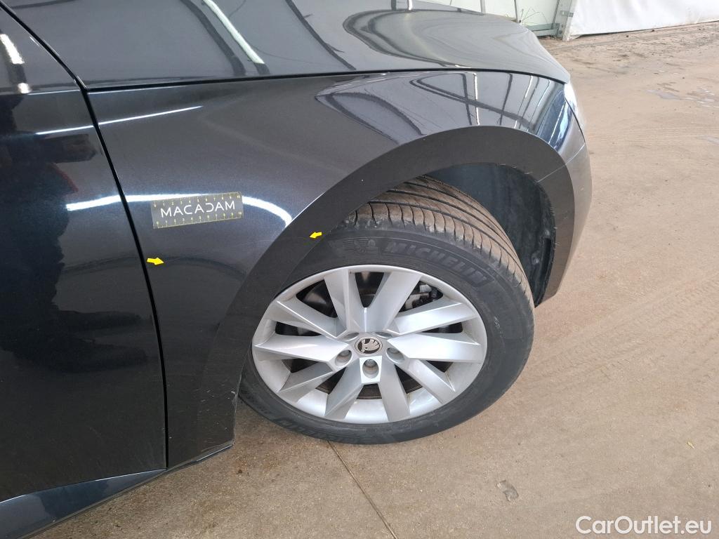  Skoda  Superb SKODA  Combi / 2019 / 5P / Break 1.4 TSI PHEV 218ch DSG6 Style #1