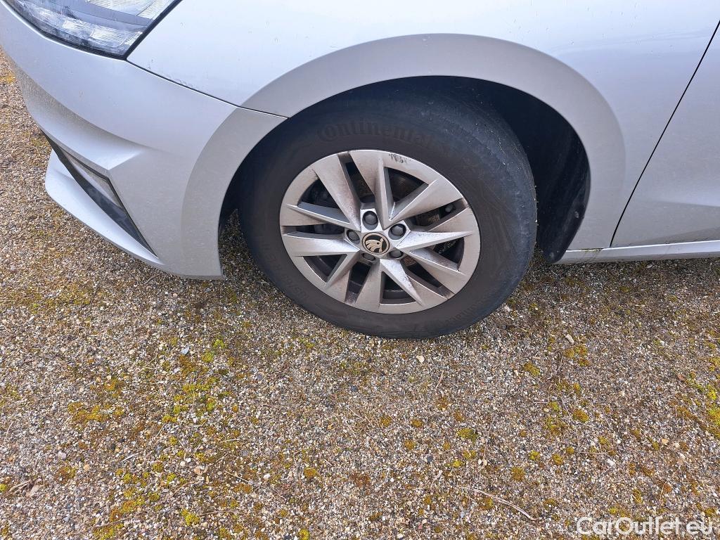  Skoda  Fabia  Ambition 1.0 TSI 95CV BVM5 E6d #10