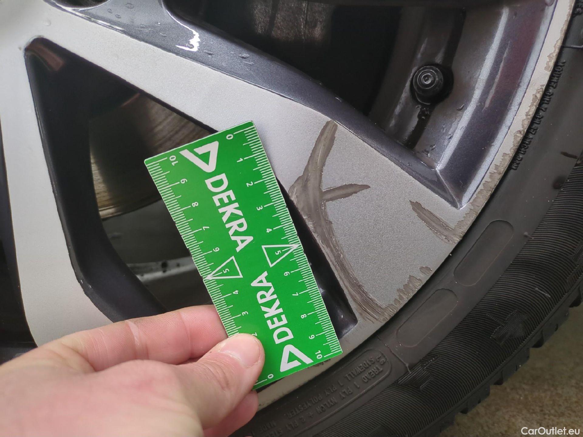  Renault  Megane RENAULT Mégane Berline 5p Berline Intens TCe 140 FAP #1