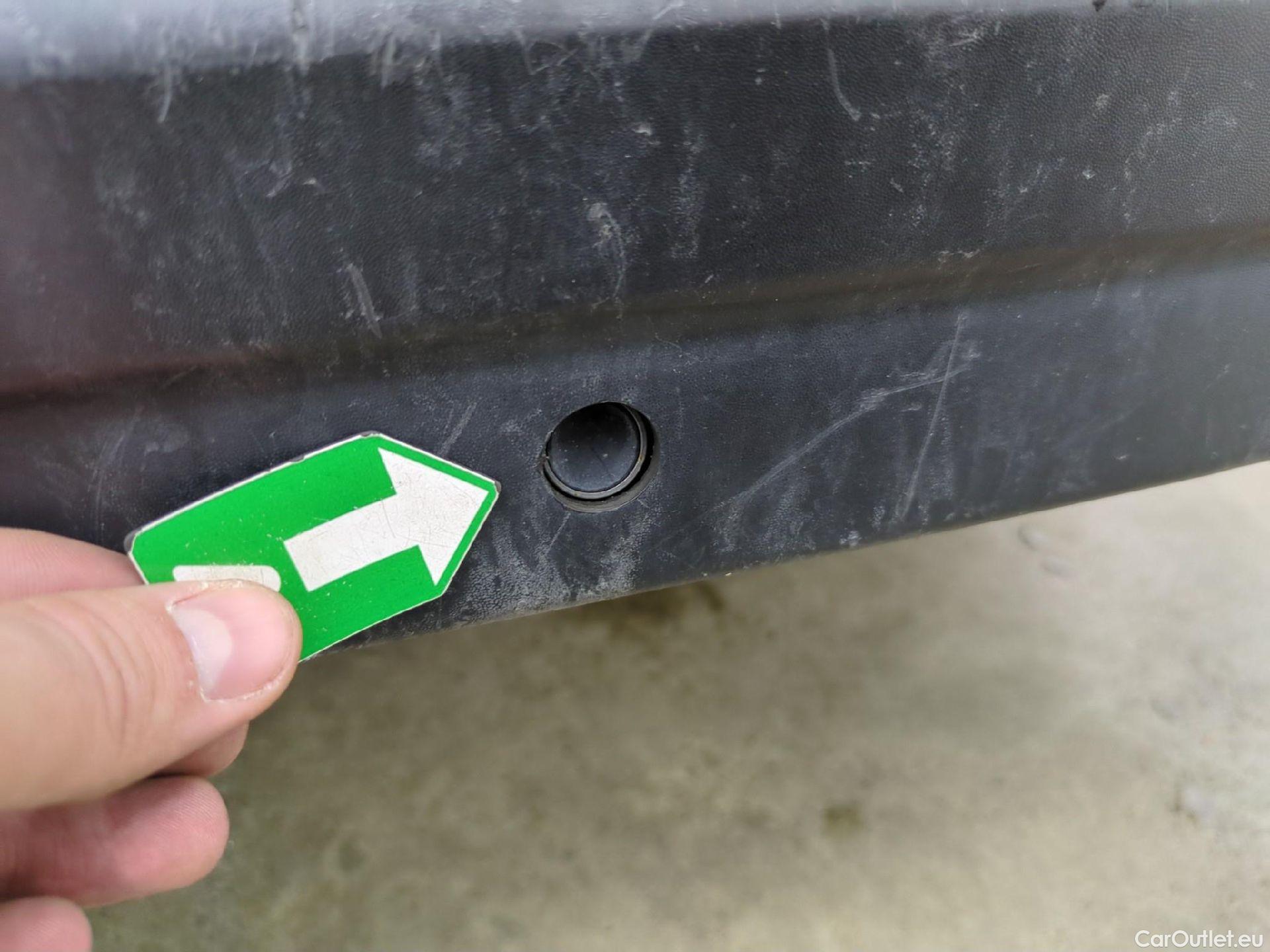  Renault  Trafic RENAULT  / 2019 / 4P / Fourgon tole FG GCF L2H2 1200 Energy dCi 145 E6 #64