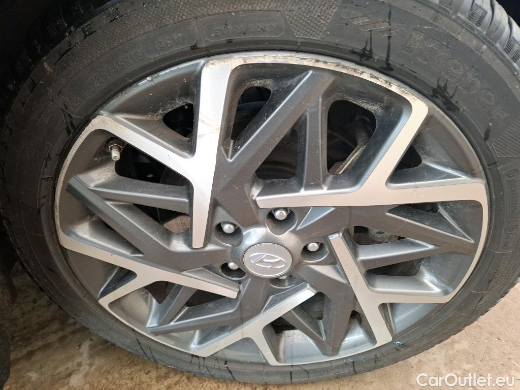  Hyundai  Konna HYUNDAI Kona / 2020 / 5P / SUV 1.6 HYBRID 141 EXECUTIVE HEV #32