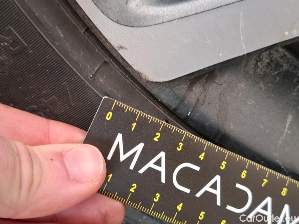  Hyundai  Konna HYUNDAI Kona / 2020 / 5P / SUV 1.6 HYBRID 141 EXECUTIVE HEV #31