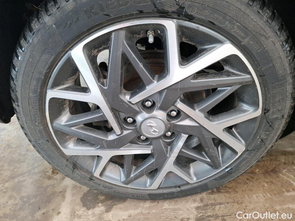  Hyundai  Konna HYUNDAI Kona / 2020 / 5P / SUV 1.6 HYBRID 141 EXECUTIVE HEV #26