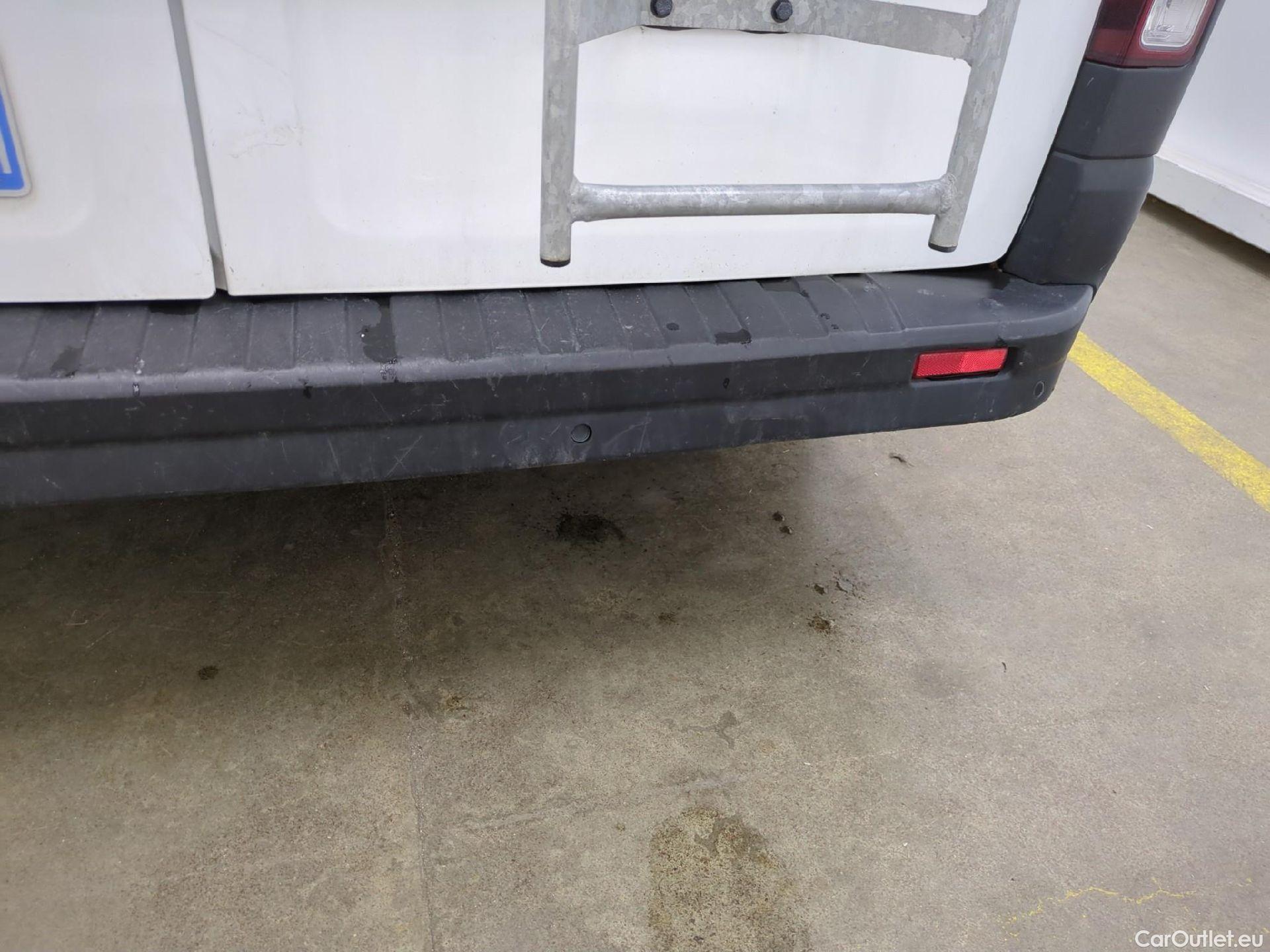  Renault  Trafic RENAULT  / 2019 / 4P / Fourgon tole FG GCF L2H2 1200 Energy dCi 145 E6 #65