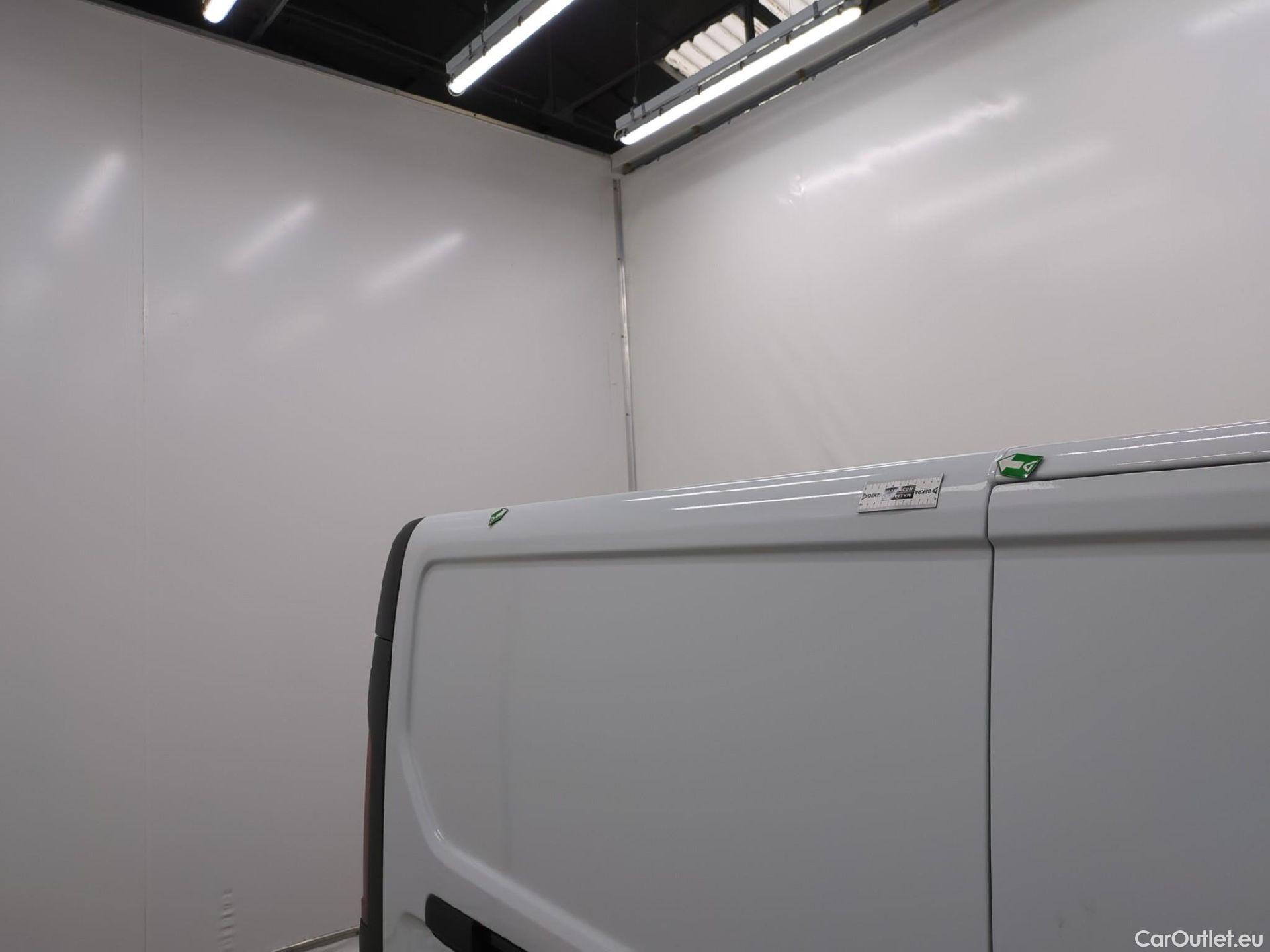  Renault  Trafic RENAULT  / 2021 / 4P / Fourgon tôlé FG GCF L2H1 3T Blue dCi 130 #5