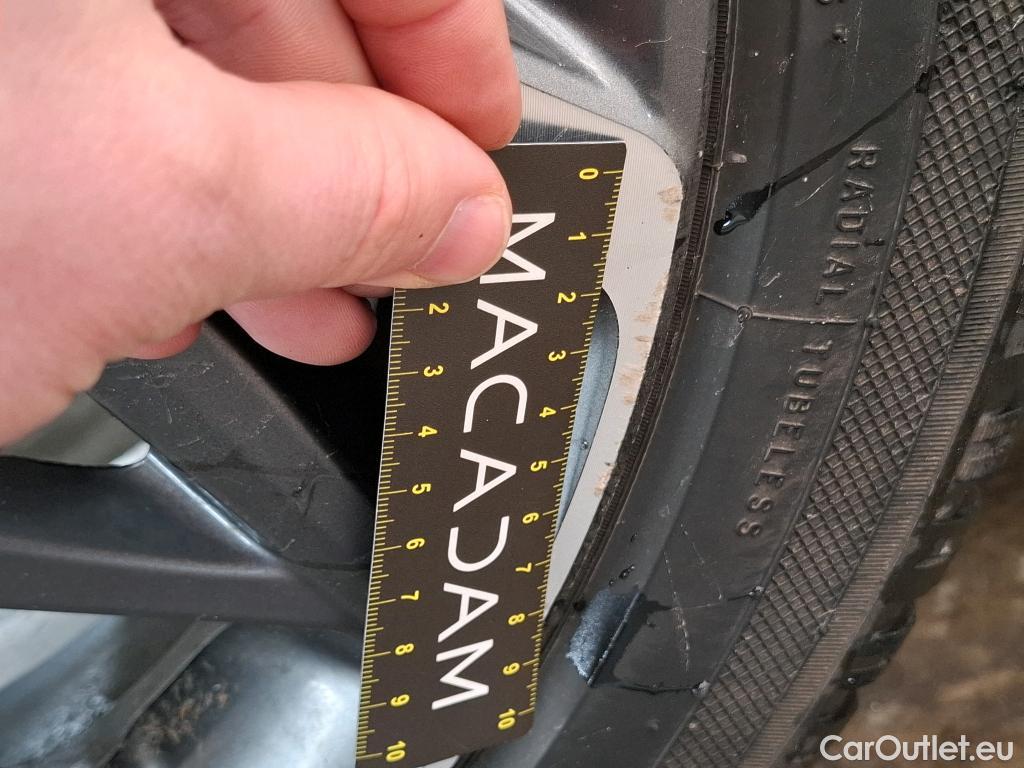  Hyundai  Konna HYUNDAI Kona / 2020 / 5P / SUV 1.6 HYBRID 141 EXECUTIVE HEV #30