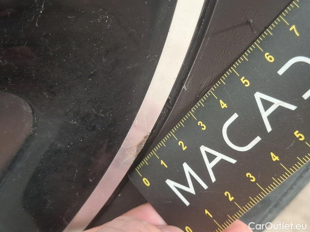  KIA  XCeed KIA  / 2019 / 5P / Crossover 1.6 GDI ISG ISG PHEV ACTIVE BUS DCT6 #10