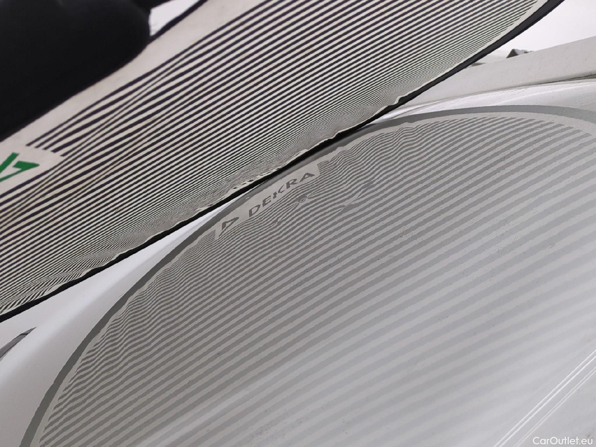  Renault  Trafic RENAULT  / 2019 / 4P / Fourgon tole FG GCF L2H2 1200 Energy dCi 145 E6 #11