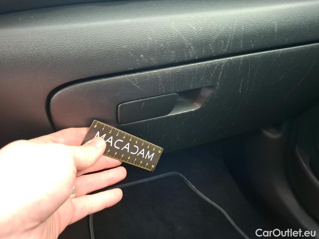  Hyundai  Konna HYUNDAI Kona / 2020 / 5P / SUV 1.6 HYBRID 141 EXECUTIVE HEV #9