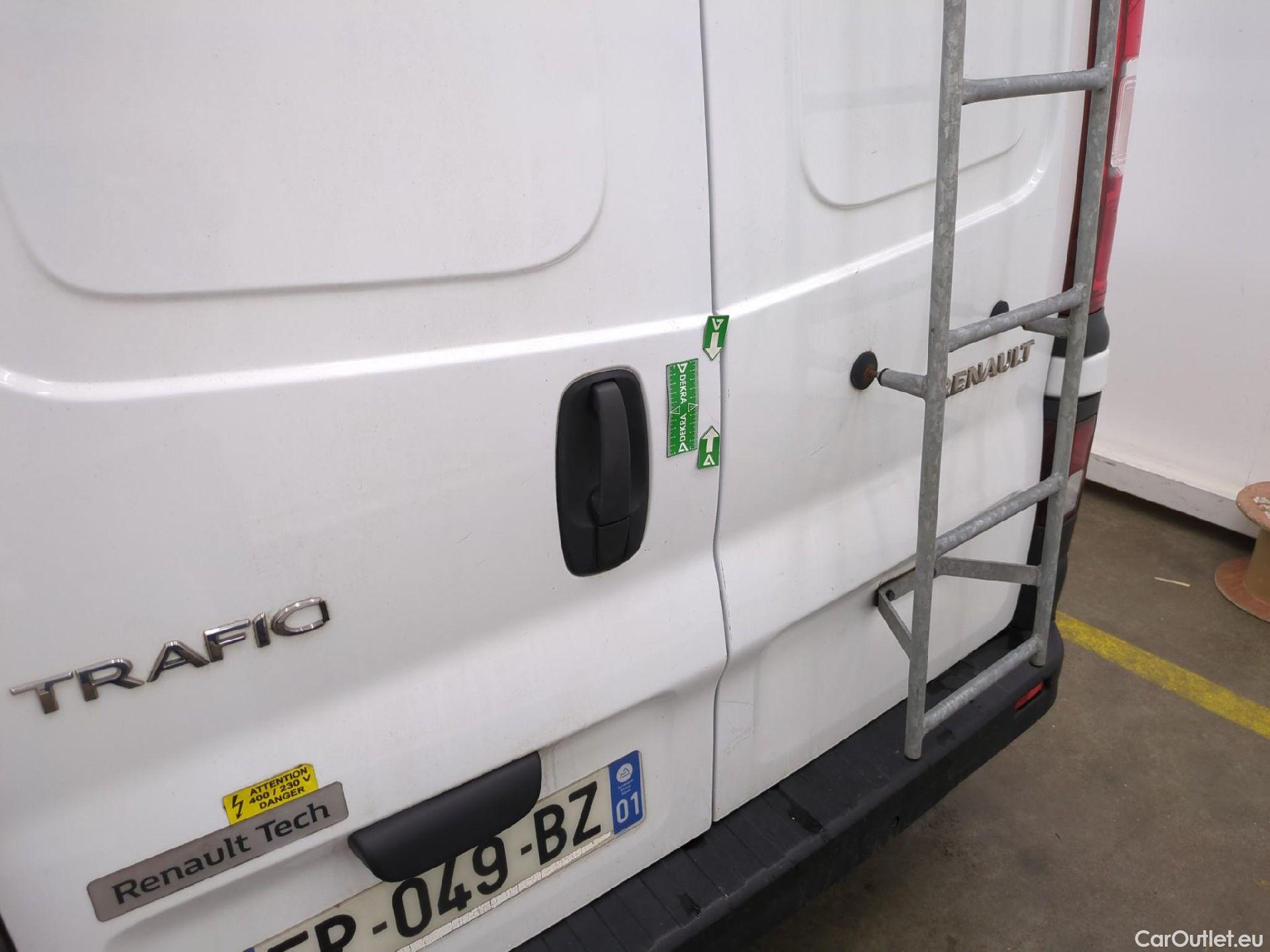  Renault  Trafic RENAULT  / 2019 / 4P / Fourgon tole FG GCF L2H2 1200 Energy dCi 145 E6 #59