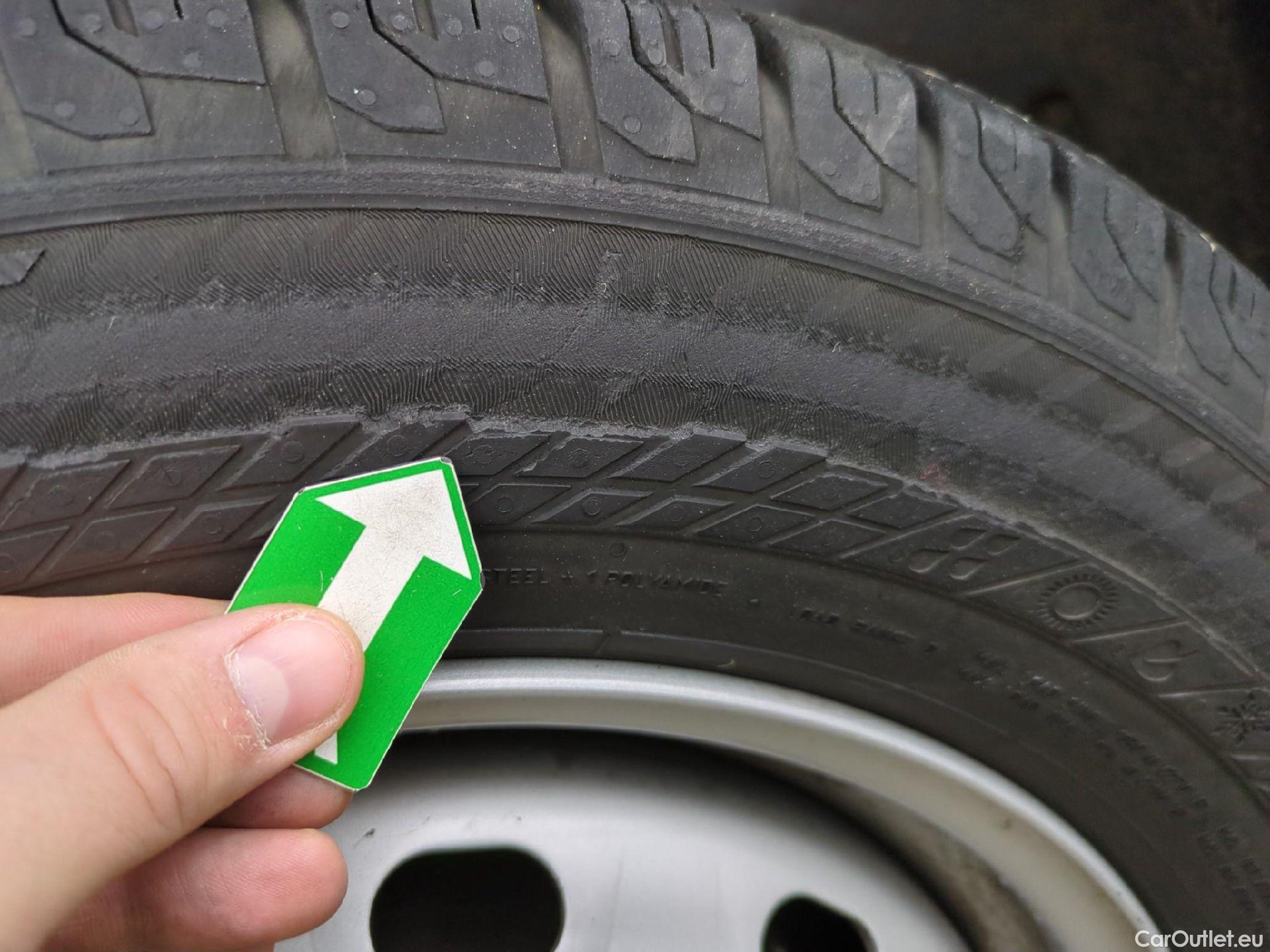  Renault  Trafic  III Fourgon L2H1 3T Confort 2.0 dCi 130CV BVM6 E6d #15